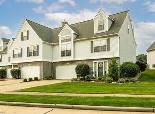 6645 Grove Ln #66, Parma, OH 44134