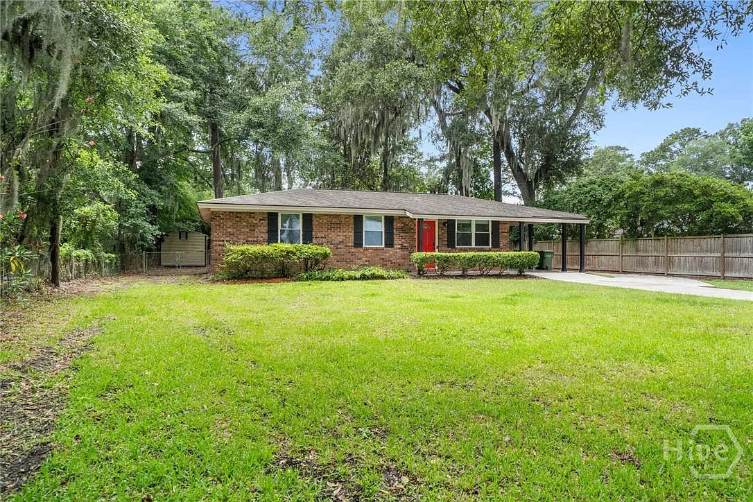 4 bed, 2.5 bath, 1578 sqft, $2,400 — Photo 4