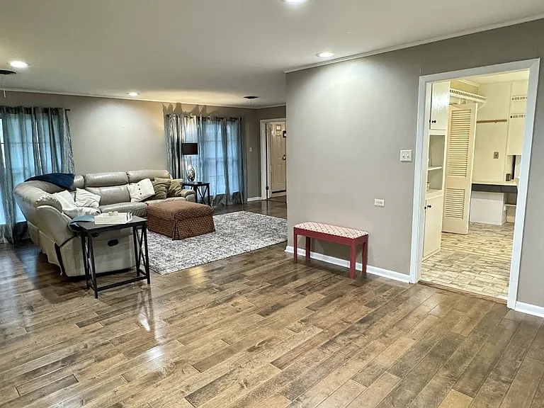 102 N Pinecrest Dr — Photo 18