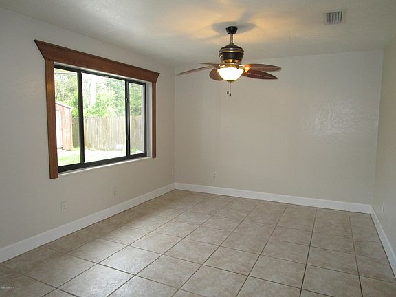 2nd image of 5240 Sandra Dr