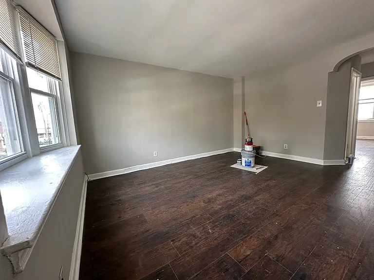 1422 Greeby St #1 — Photo 4