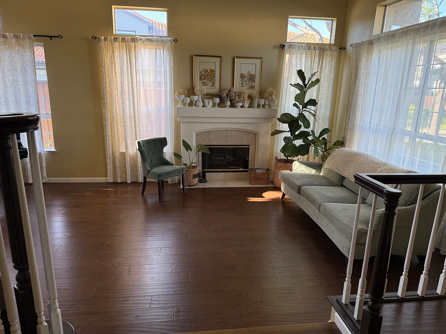4 bed, 2274 sqft, $7,450 — Photo 4
