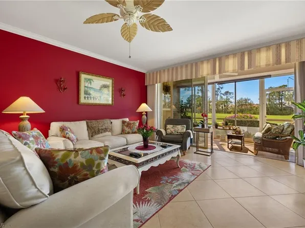 675 Saratoga CIR #J104, NAPLES, FL 34104