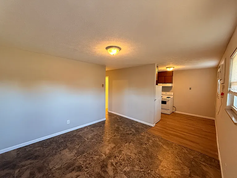 1203 Fair Dr #3 — Photo 3
