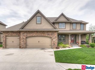 19535 Harney St, Elkhorn, NE 68022