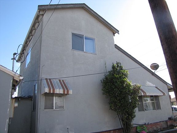3rd image of 1901 Alfreda Blvd