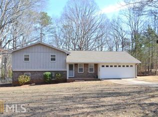 3166 S Elizabeth Dr, Douglasville, GA 30135