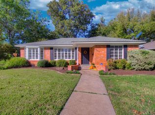 6847 Ravendale Ln, Dallas, TX 75214