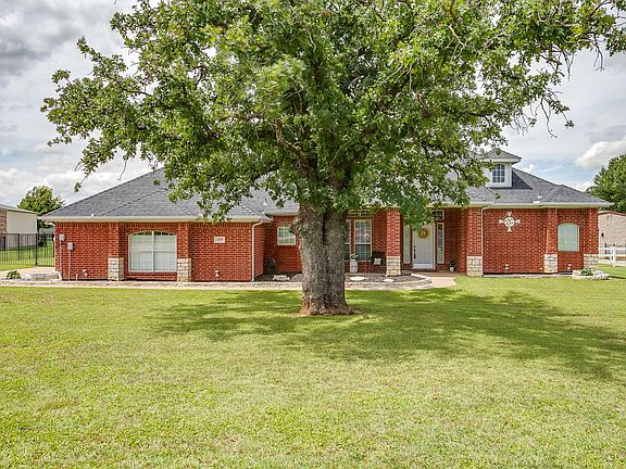 2nd image of 3009 Big Springs Dr