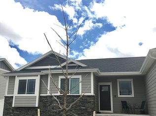 3807 Thomas Rd, Cheyenne, WY 82009