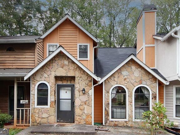 2nd image of 840 Brandy Oaks Ln