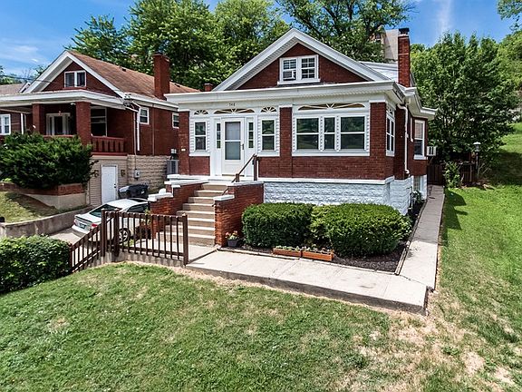 3rd image of 748 Highland Ave
