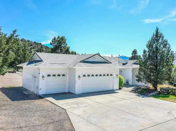 16344 Friar Rd, Weed, CA 96094