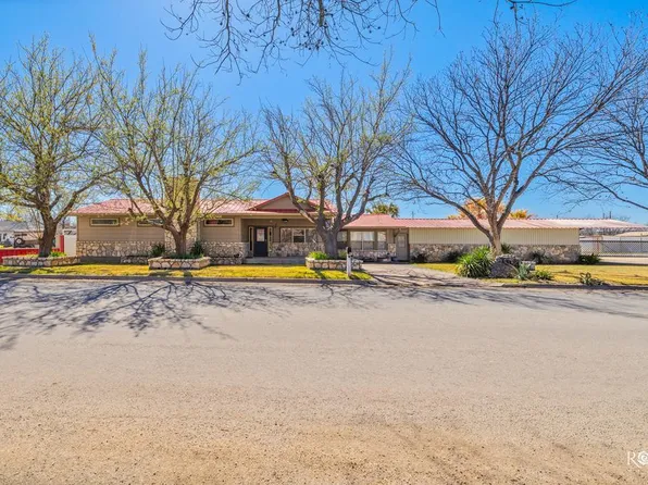 704 S Water Ave, Sonora, TX 76950