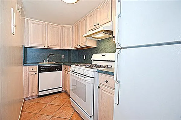 Sold by Mazzeo Real Estate | media 25