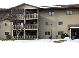 1828 Perlich Ave APT 2G, Red Wing, MN 55066