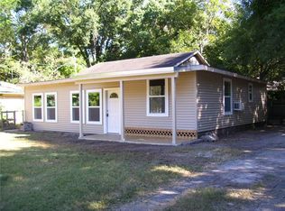 103 Donna Ln, Bacliff, TX 77518