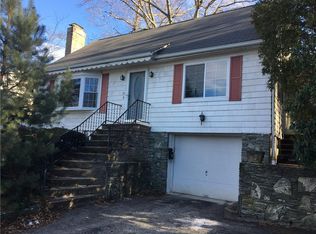 52 Wasiota Ave, North Providence, RI 02911