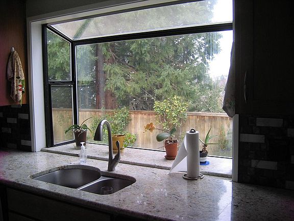 3rd image of 86 Monterey Dr