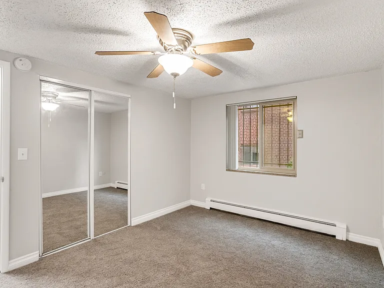 222 Logan — Photo 41