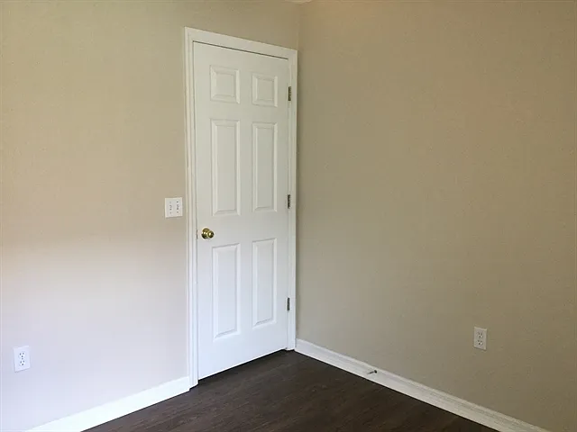 7861 Harbor Bend Cir — Photo 8