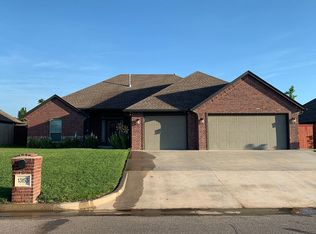 13153 Chinkapin Oak Pl, Choctaw, OK 73020