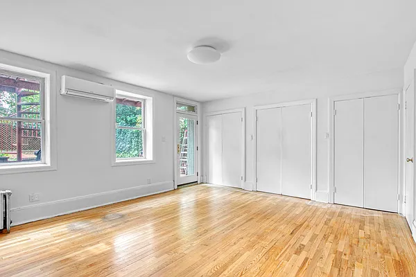 Rented by Douglas Elliman | media 10