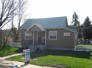 1808 NE Oak St, Colfax, WA 99111