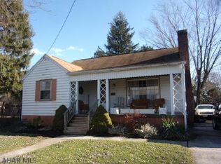 527 E Penn Ave, Altoona, PA 16601
