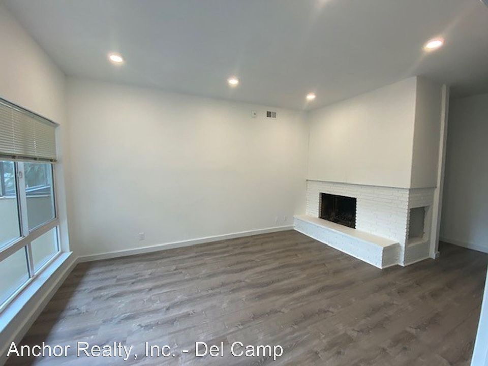 1st image of 140 Dolores St APT 302