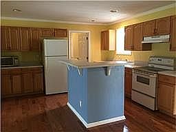 KITCHEN'S CABINET/COUNTER