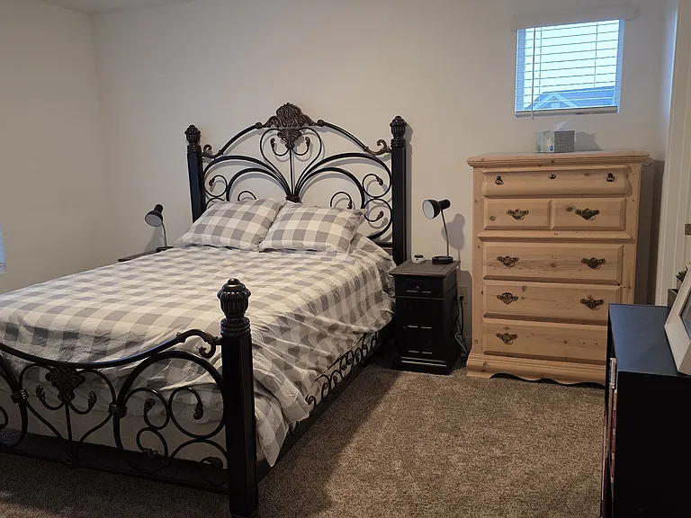 1211 W Divide Dr — Photo 18