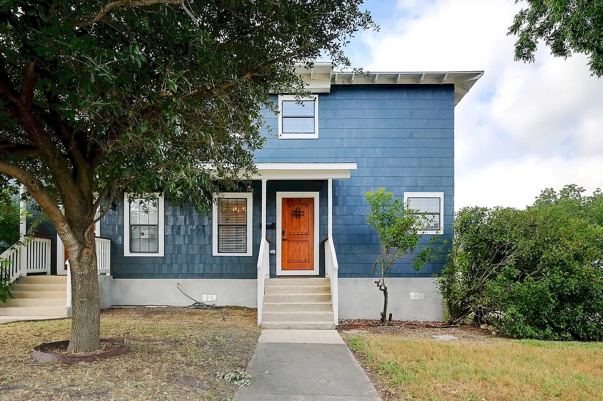 Photo 2 of 8 - 308 Natalen Ave #D - San Antonio, TX Building Photo - 308 Natalen Ave #D