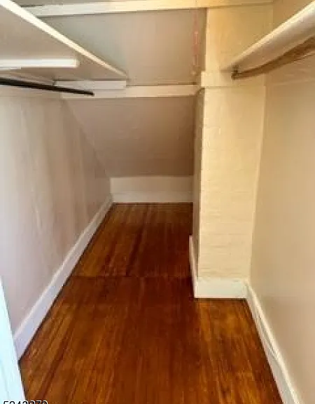 215 Jacoby St — Photo 7