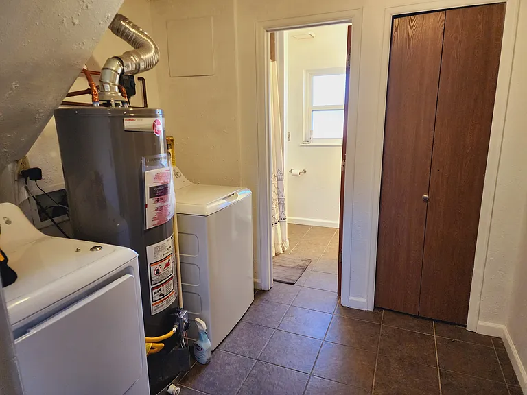 4870 Goulet Way — Photo 12