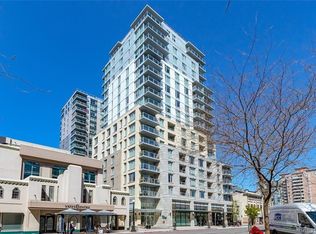 848 Yates St #1105, Victoria, BC V8W0G2