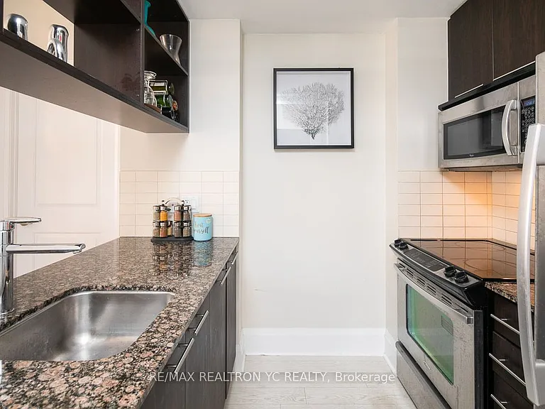100 Harrison Garden Blvd #908 — Photo 6