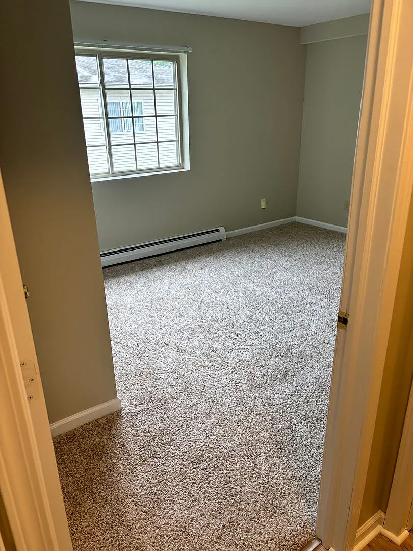 Lakepointe Apartment Homes — Photo 4