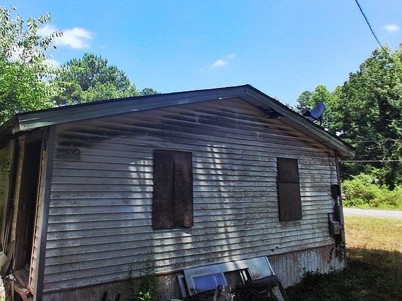 2nd image of 3523 Tony Rd