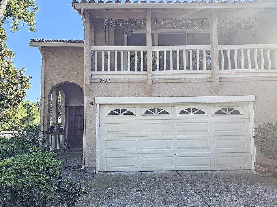 1st image of 2387 Royal Ann Dr