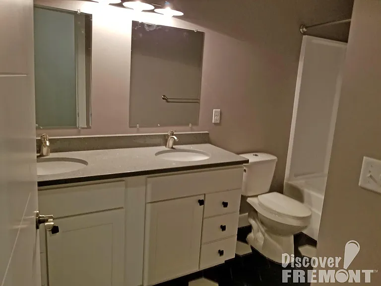 105 S Front St #31 — Photo 3