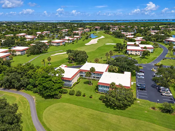 91 Crooked Tree Ln APT 201, Vero Beach, FL 32962