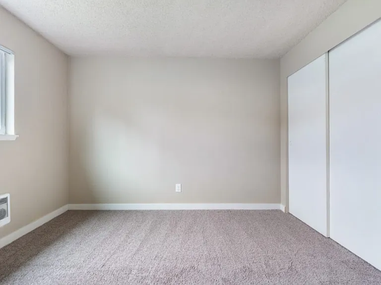 COURTYARD APTS-MUKILTEO — Photo 45