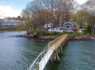 32 Mendum Ave, Kittery, ME 03904