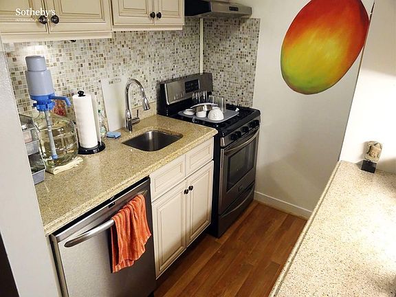 4th image of 27 W 88th St APT 2