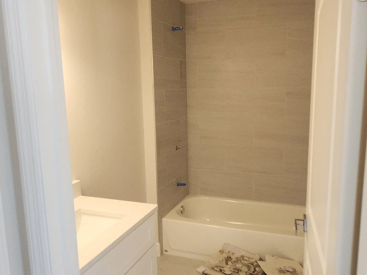 4525 SW Santa Barbara Pl — Photo 3