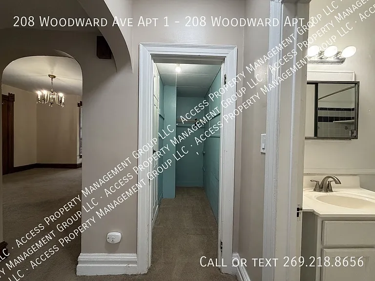 208 Woodward Ave #1 — Photo 22