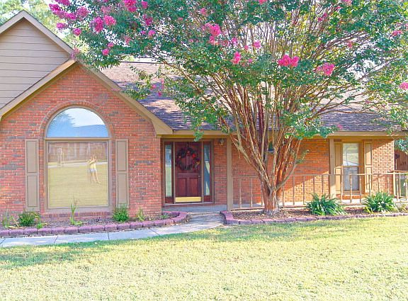 2nd image of 240 Lee Road 0997
