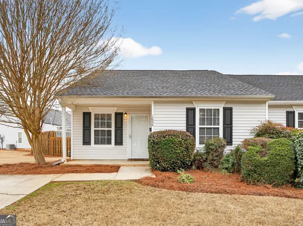 1656 Summerwoods Cir, Griffin, GA 30224
