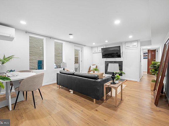 5th image of 1338 Vermont Ave NW APT 2